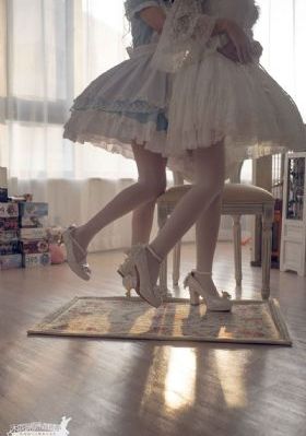 白袜NIKE帅脚踩奴帅球鞋网站_蓝光在线手机播放
