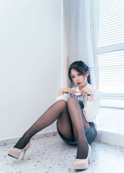 小草阿v网站观看i免费观看_蓝光在线观看高清