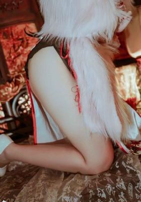 曰批视频男女把衣服脱了_超清版蓝光版中文字幕包